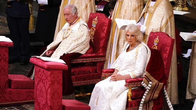 penobatan raja charles iii