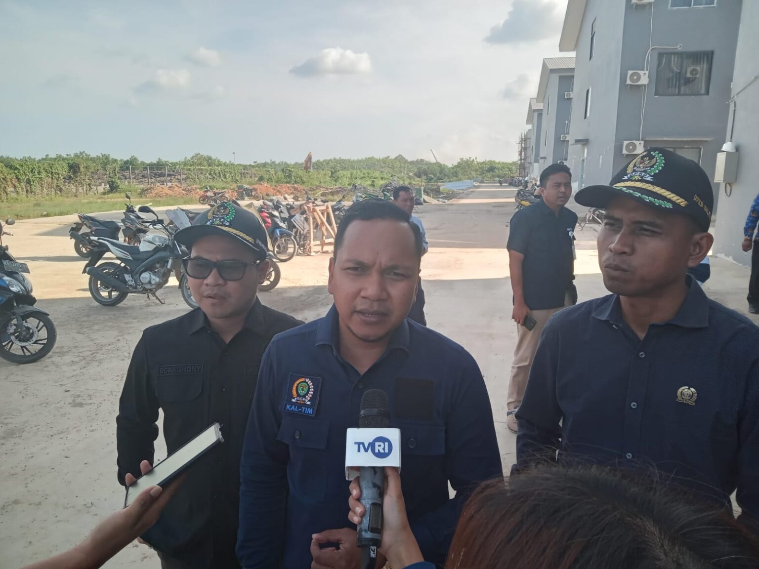 M Udin