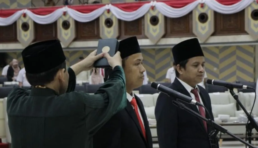 Pelantikan Anggota DPRD Kaltim dalam Rapat Paripurna PAW 2023 DPRD Kaltim