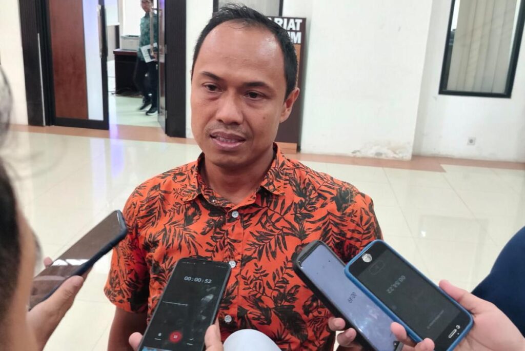 Encik Wardana
