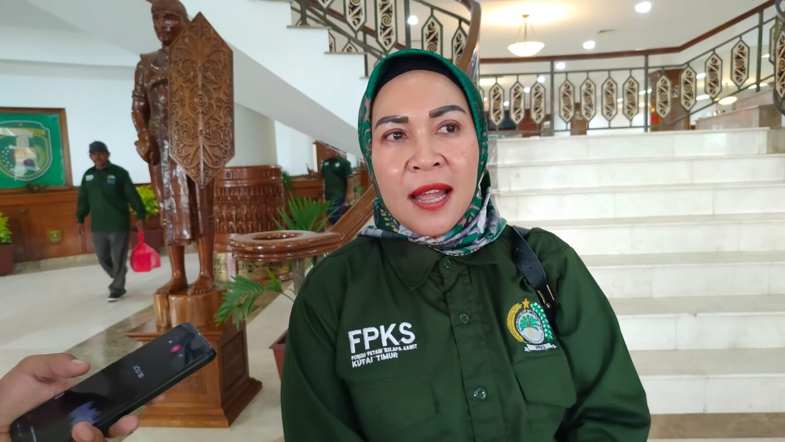 Fitriyani Dukung Sinergi FPKS Kutim untuk Meningkatkan Kesejahteraan Petani Sawit Fitriyani Dukung Sinergi FPKS Kutim untuk Meningkatkan Kesejahteraan Petani Sawit