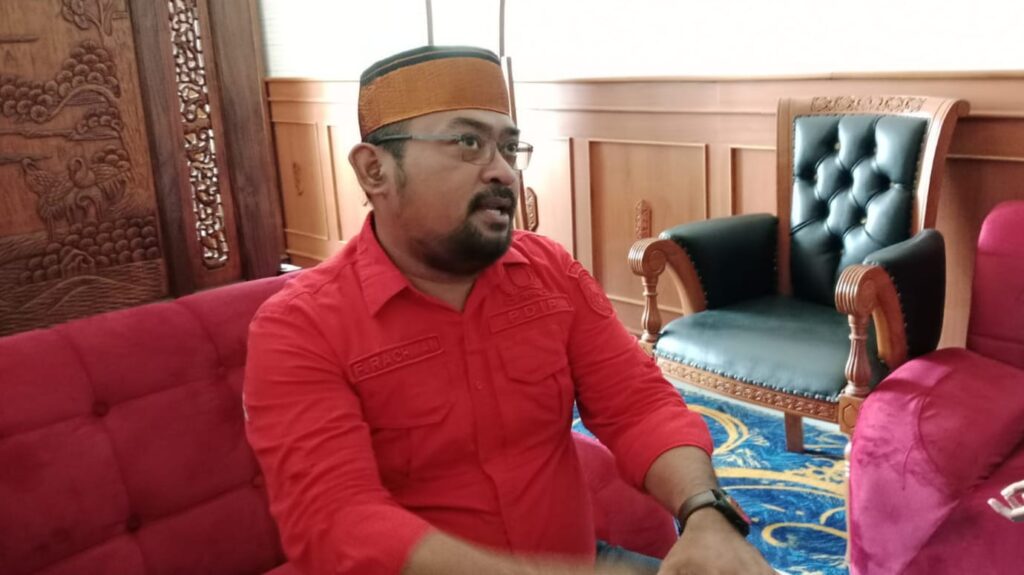 Faizal Rachman Soroti Ancaman Alih Fungsi Lahan Pertanian untuk Perkebunan Sawit Faizal Rachman Soroti Ancaman Alih Fungsi Lahan Pertanian untuk Perkebunan Sawit
