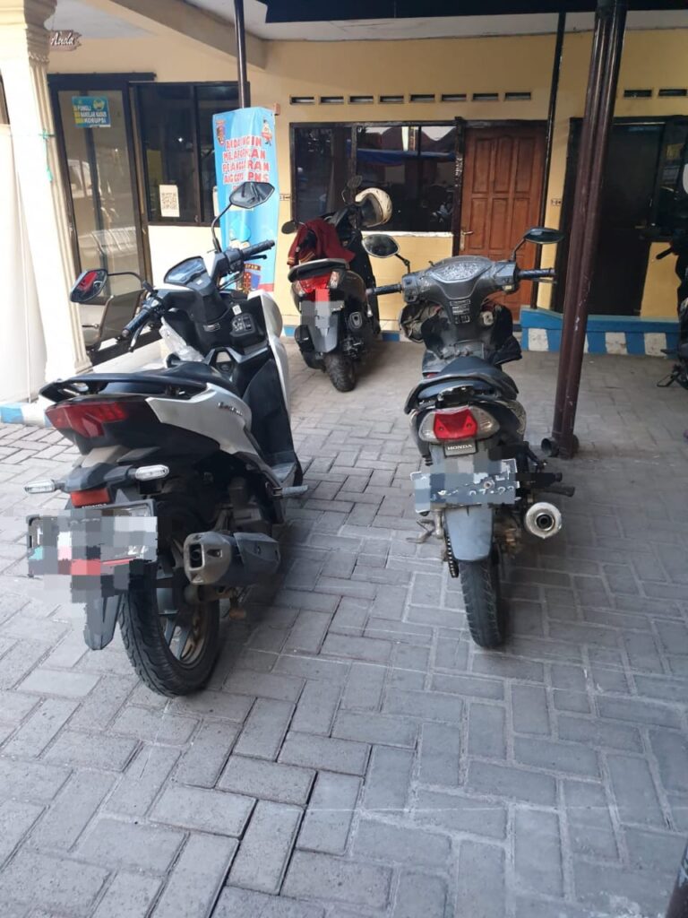 Warga dan Polisi Amankan Dua Pelaku Curanmor di Jabon Barangkali bukti diamankan polisi