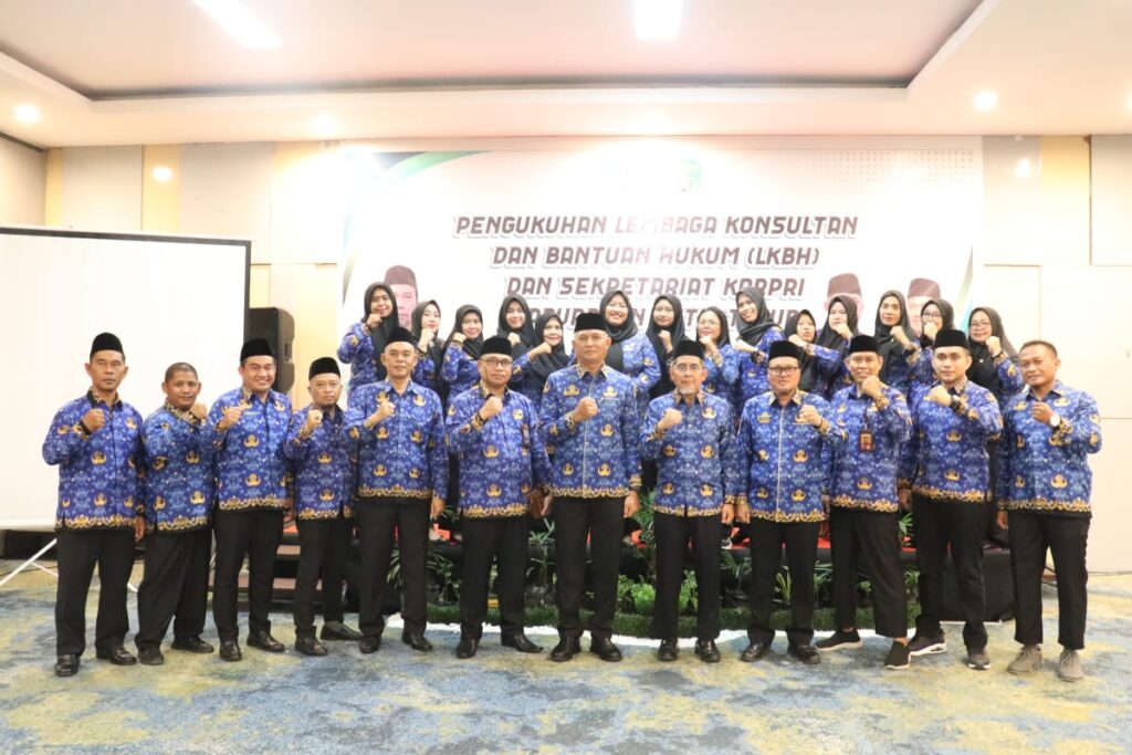 Lembaga Konsultasi dan Bantuan Hukum (LKBH) dan Sekretariat Kopri Kutai Timur resmi dikukuhkan dalam acara yang digelar di Hotel Harris, Samarinda, Jumat (4/10/2024)
