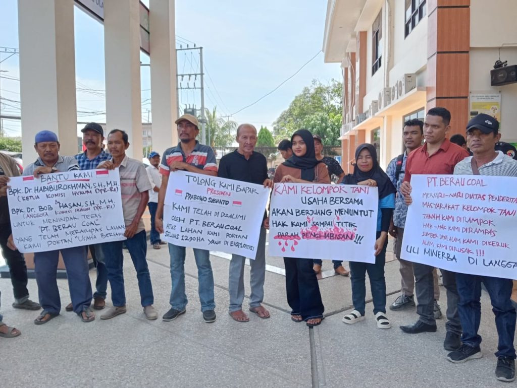 Poktan UBM Kecewa PT. Berau Coal tak menghadiri sidang di Pengadilan Negeri Tanjung Redeb pada Rabu (30/10/2024).