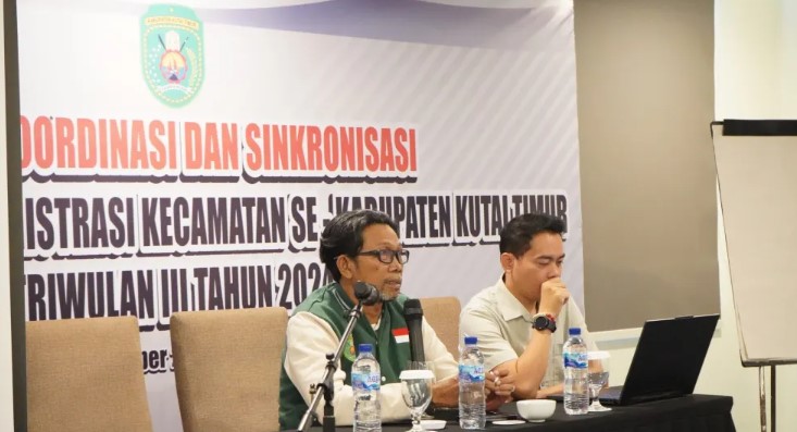Pjs Bupati Kutim, H M Agus Hari Kesuma (AHK) (tengah)
