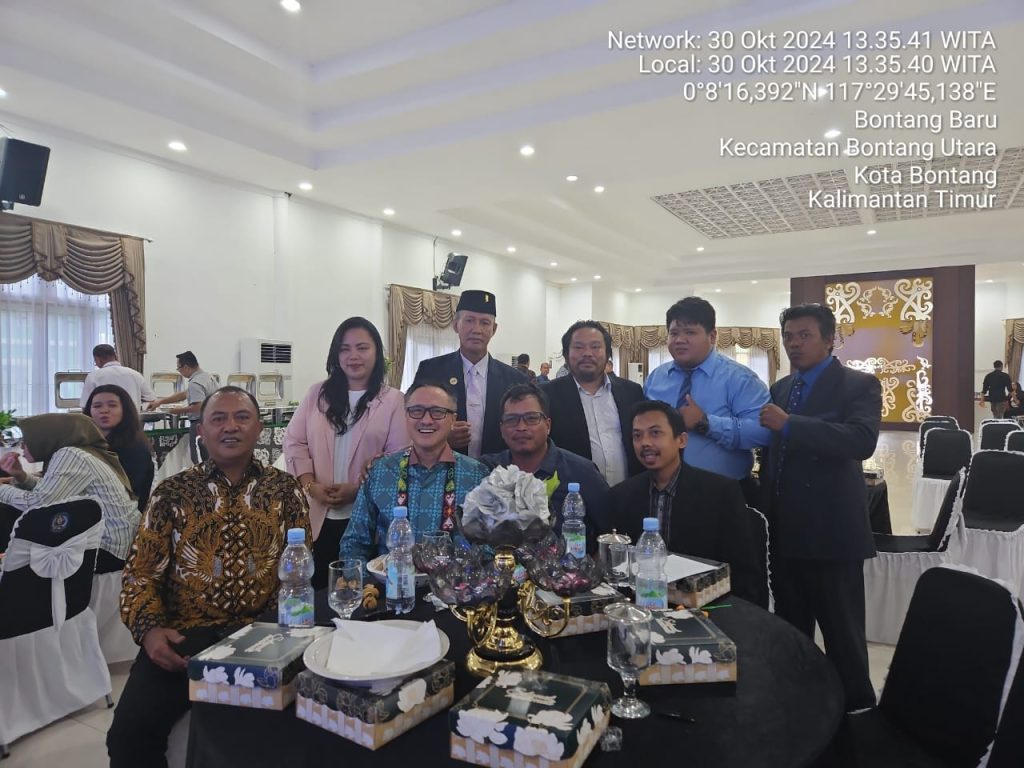 Ketua Sidang Dan Ketua Panitia Sidang Muscab 1 DPC PERADI SAI Kutim Bersama Mantan Ketua PKBH DPC PERADI SAI KUTIM BONTANG Klarifikasi Isu Deadlock dan Pemecatan di PERADI SAI Eko Sugiarto, SH., MH., Bersama Wakil Ketua Umum DPN PERADI SAI, Bpk Harry Pontoh, SH., LLM. & Ketua OKK DPN PERADI SAI, Bpk Haris Marbun, SH., MH. & Rekan Rekan Advokat DPC PERADI SAI KUTIM - BONTANG