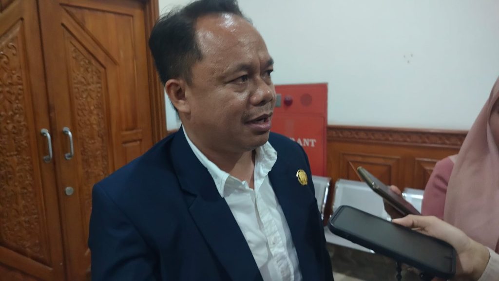 ketua komisi A DPRD Kutim Ketua komisi A Eddy Markus Palinggi