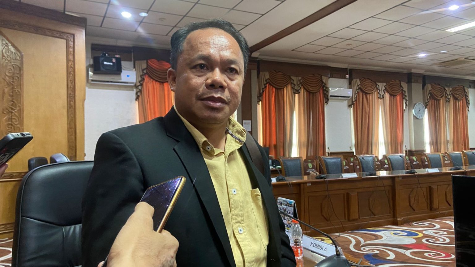 ketua komisi A DPRD Kutim Ketua komisi A Eddy Markus Palinggi
