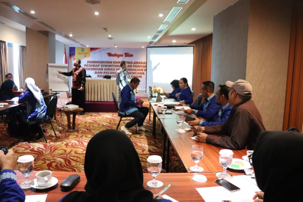 Kolaborasi DPPKB Kutim dan Puslatbang KDOD Samarinda Gelar Bimtek Peningkatan Kapasitas ASN DPPKB Kutim berkolaborasi dengan Puslatbang KDOD Samarinda menggelar Bimbingan Teknis (Bimtek) peningkatan kapasitas aparatur sipil negara