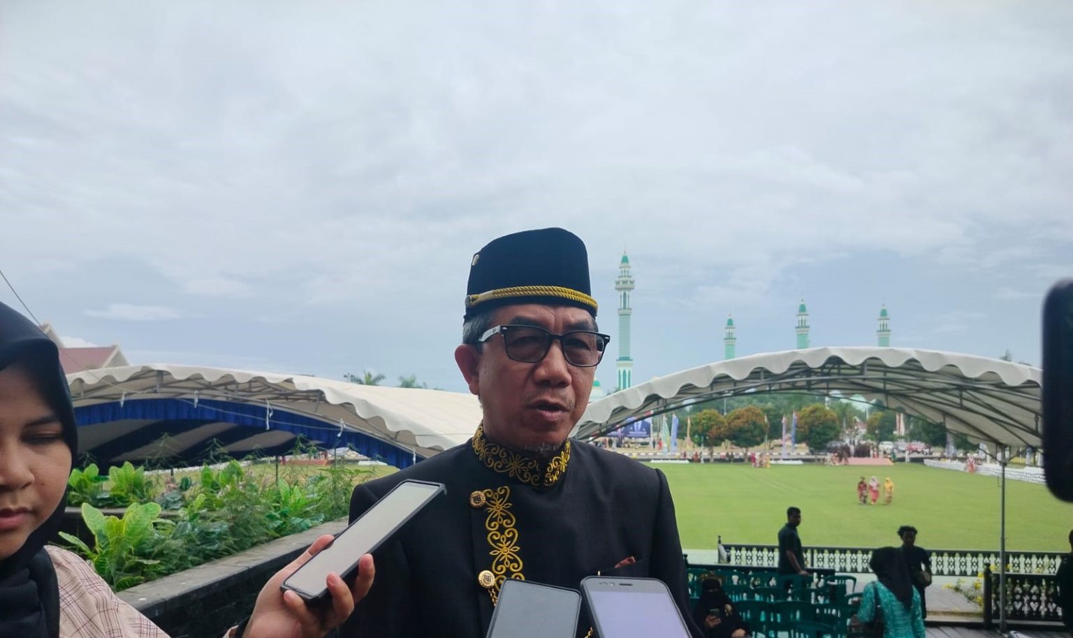 HGN 2024, Bupati Kutim Serukan Perlindungan dan Penghormatan untuk Guru Ardiansyah Sulaiman, Bupati Kutim