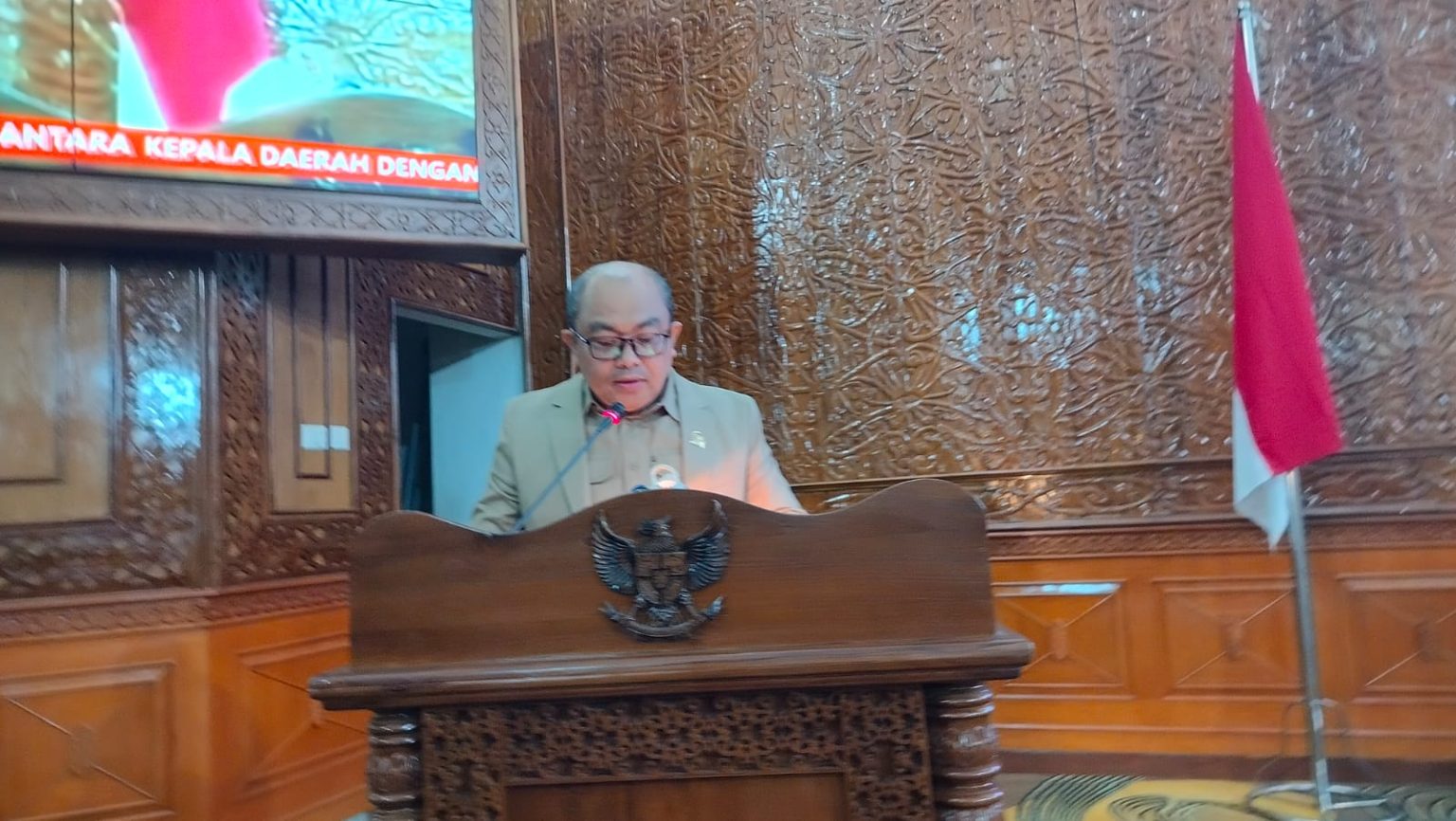 Raperda RPJPD 2025-2045 Diterima, Fraksi PIR Sampaikan Dukungan Penuh Ketua Fraksi Fraksi Persatuan Indonesia Anggota DPRD Kutim dr Novel Tyty Paembonan