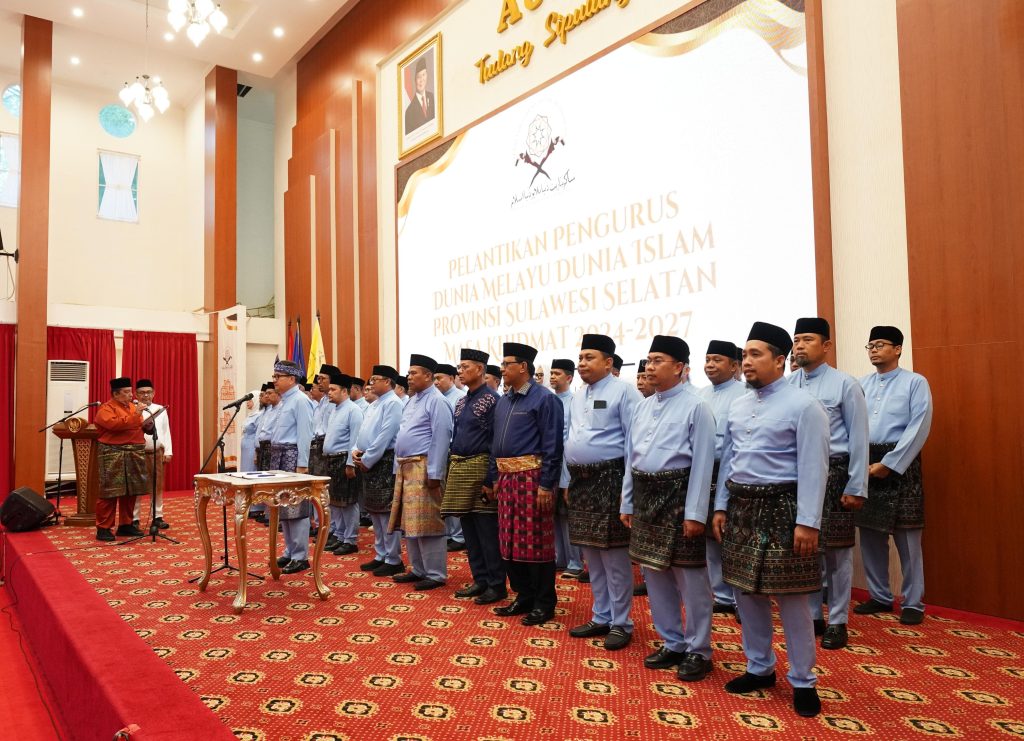 Sekda Jufri Rahman Resmi Pimpin Organisasi Dunia Melayu Dunia Islam Sulawesi Selatan, Jumat (13/12/2024)