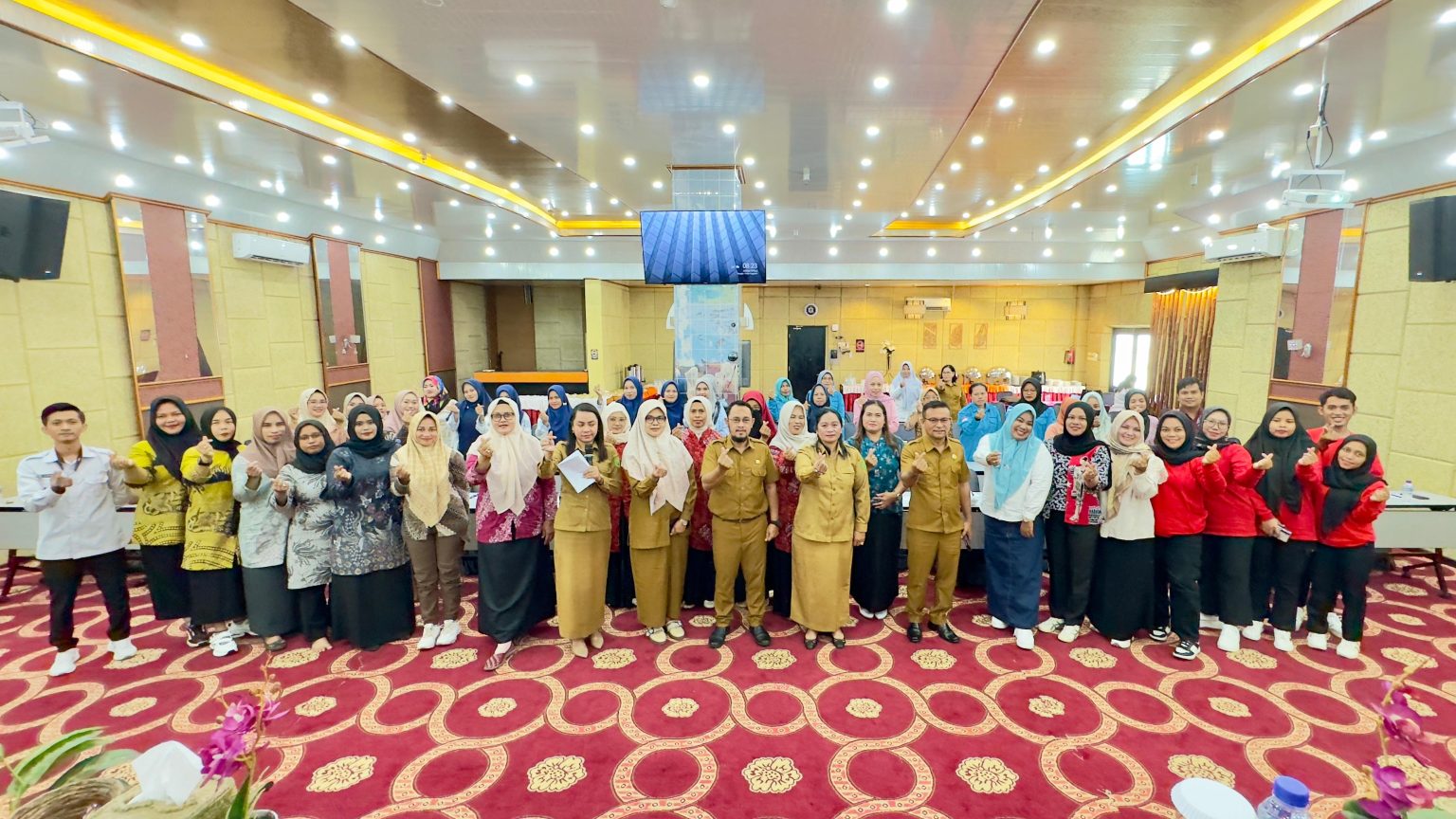 DPPKB Kutim menggelar Lomba Kader Bangga Kencana di Hotel Royal Victoria, Sangatta, Senin (16/12/2024).