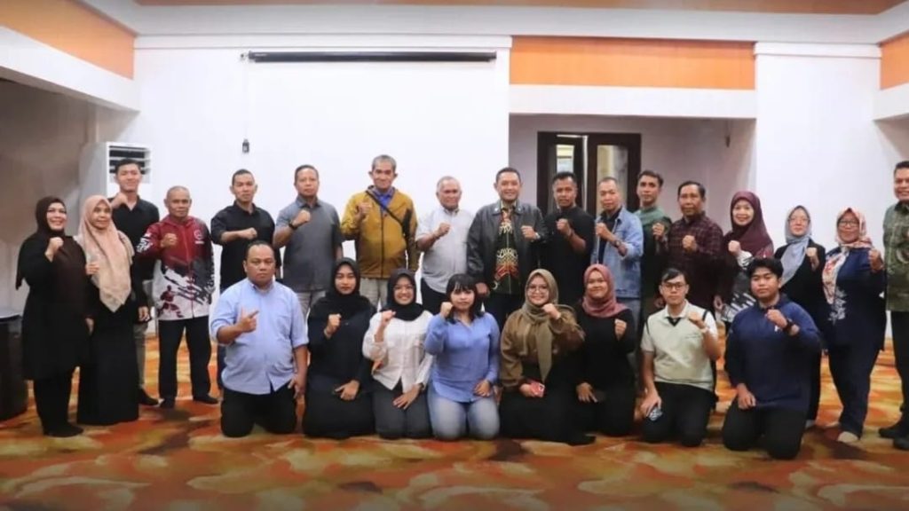 Wagub Kaltim Terima Kunjungan PB Inkanas, Dorong Prestasi Karate Wakil Gubernur Kalimantan Timur, H Seno Aji menerima kunjungan silaturahmi Ketua Dewan Guru PB Inkanas, Ellong Tjandra, beserta jajaran pengurus PB Inkanas di Rumah Dinas Wakil Gubernur Kaltim, Sabtu (12/4/2025)