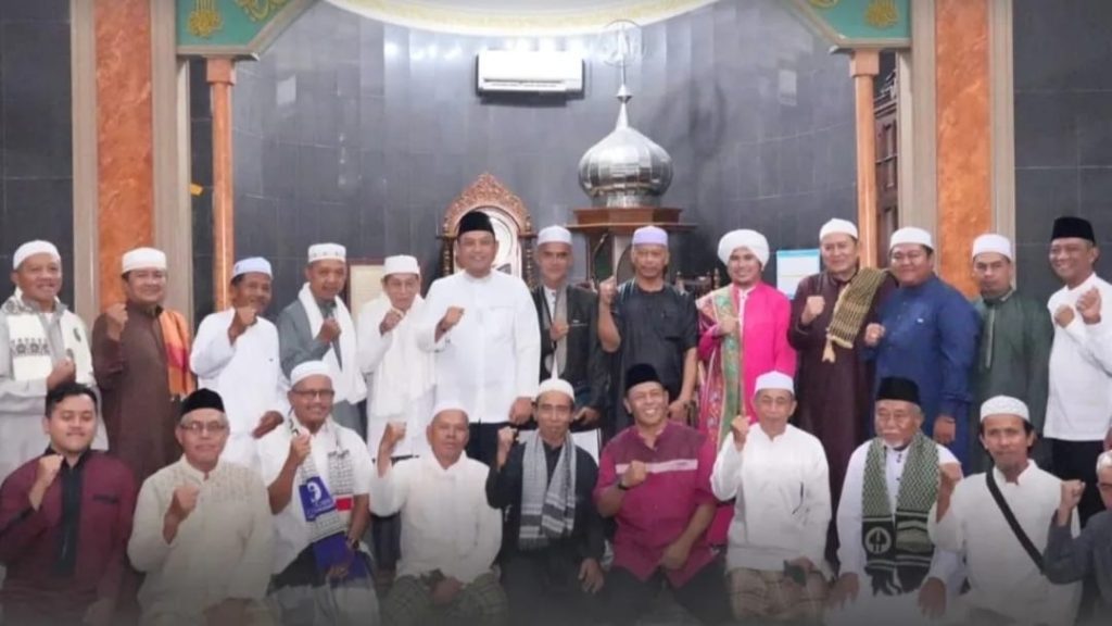 Wagub Kaltim Ajak Warga Perkuat Ukhuwah dan Dukung Pendidikan Gratis Wakil Gubernur Kalimantan Timur H Seno Aji