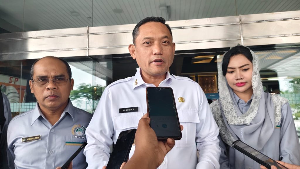 Wakil Gubernur Kalimantan Timur H. Seno Aji usai melantik Dewan Pengurus Pusat (DPP) Forum Petani Kelapa Sawit (FPKS) Kaltim di Ruang Ruhui Rahayu, Kantor Gubernur Kaltim, Sabtu (17/5/2025).