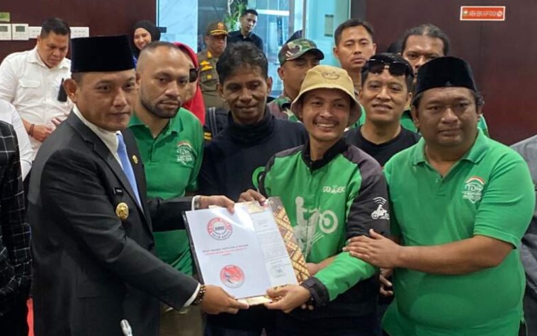 Pengemudi Ojek Online Demo, Tuntut Regulasi Tarif Adil