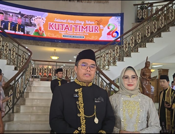 Wakil Bupati Kutai Timur (Kutim) Mahyunadi, bersama istrinya Masriati