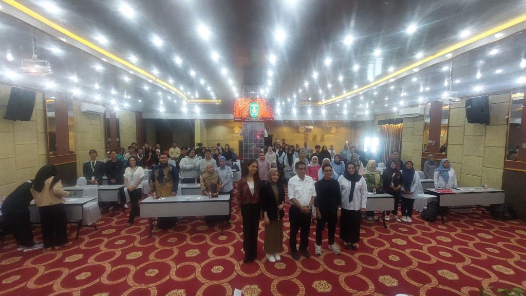 Kadispar Kutim Dorong Digitalisasi Wisata Lewat Pelatihan Konten Kreatif Kepala Dinas Pariwisata Kutim, Nasrullah saat membuka Pelatihan di Hotel Royal Victoria, Sangatta, Rabu (26/11/2025)
