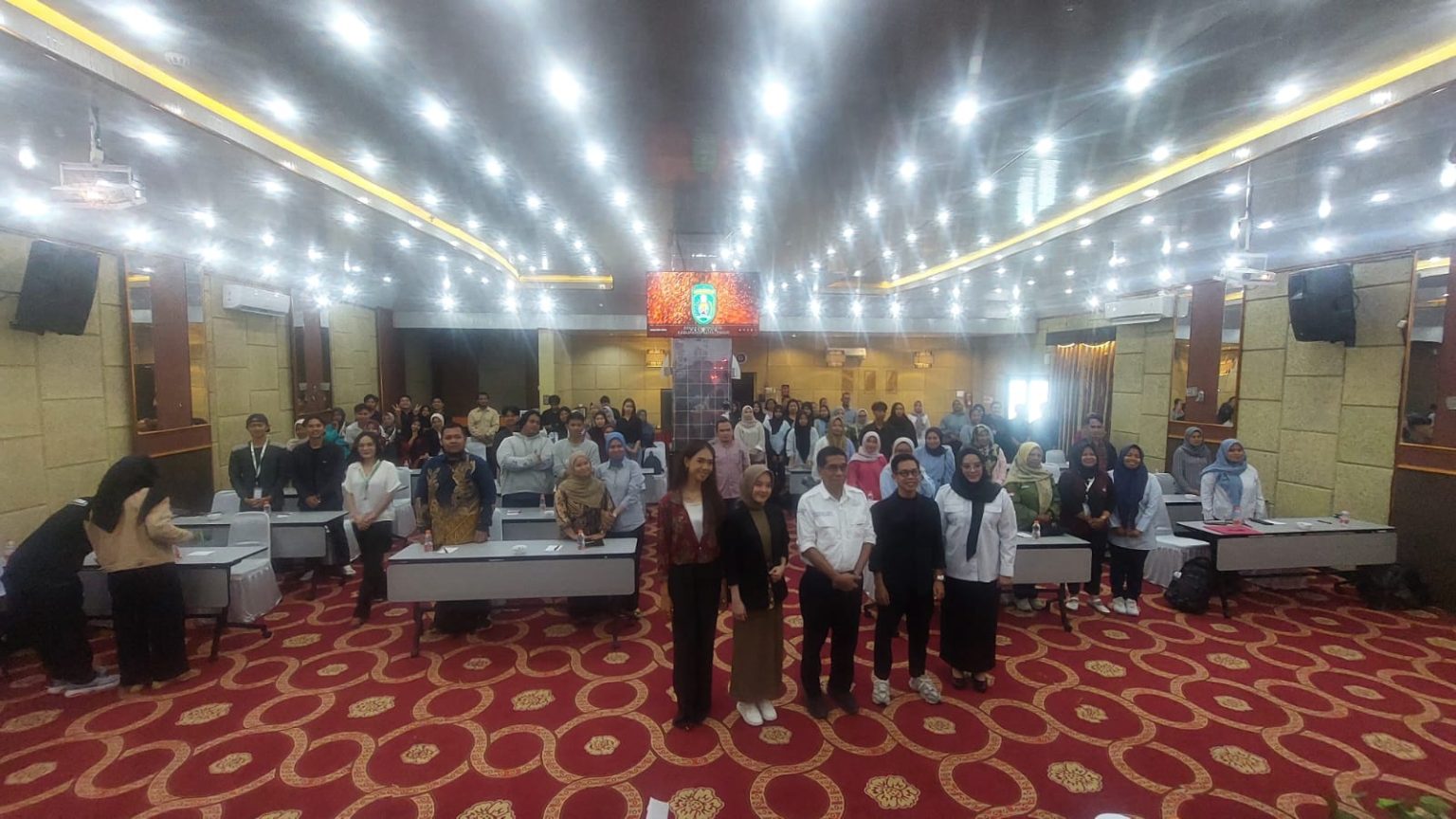 Kepala Dinas Pariwisata Kutim, Nasrullah saat membuka Pelatihan di Hotel Royal Victoria, Sangatta, Rabu (26/11/2025)