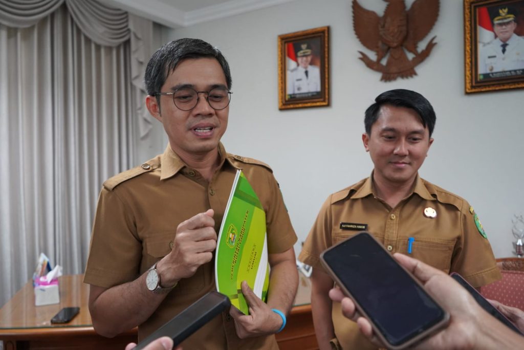 Kepala Bagian Umum Sekretariat Daerah Kabupaten Kutai Timur, Uud Sudiharjo, memberikan klarifikasi resmi pada Senin (2/3/2026).