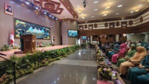 Ketua Tim Penggerak (TP) PKK Kutim Siti Robiah