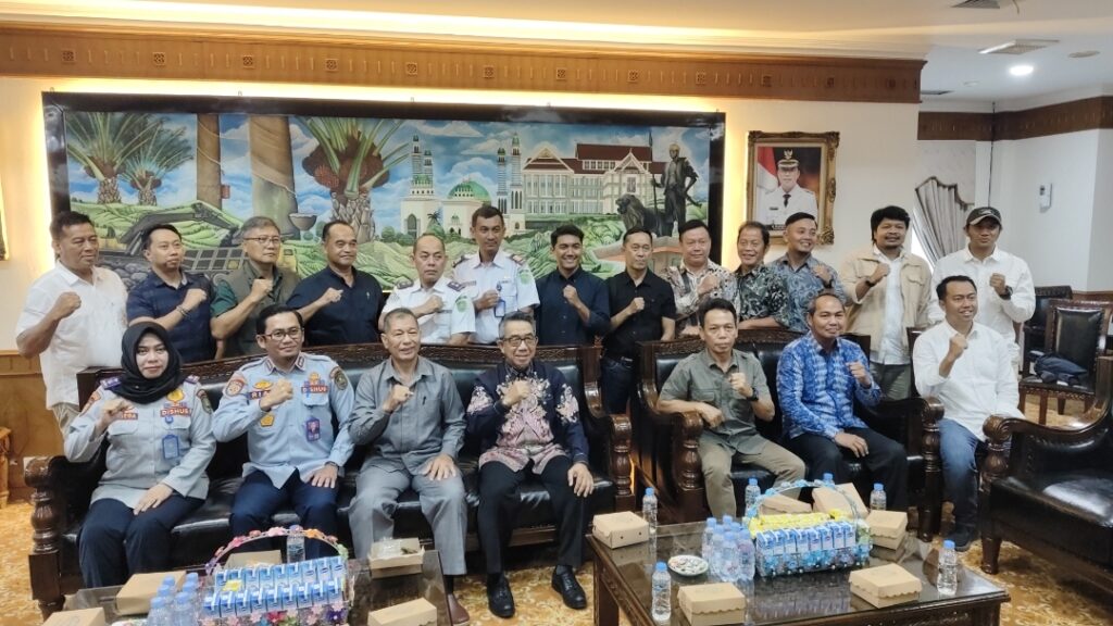 CSR Didorong Selamatkan Bandara Uyang Lahai