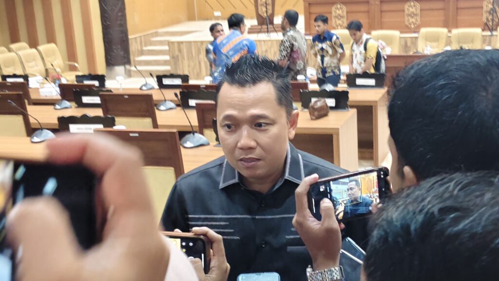 Ketua Komisi III DPRD Kota Samarinda, H. Deni Hakim Anwar (dok.Etara.id)