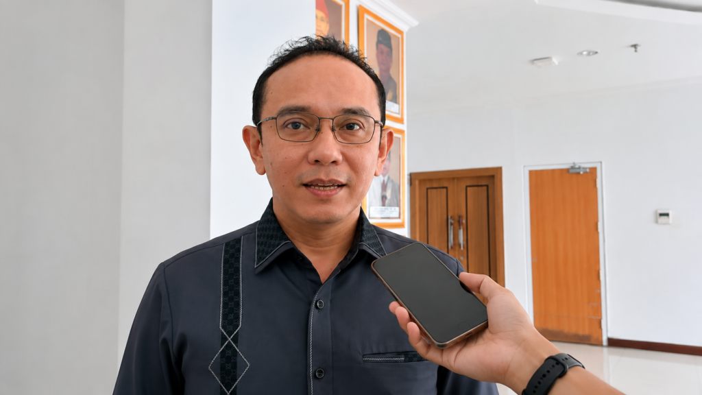 DPRD Samarinda Dorong Pemerataan Fasilitas Sekolah Demi Hapus Stigma Sekolah Favorit Ketua Komisi IV DPRD Kota Samarinda, Mohammad Novan Syahronny Pasie