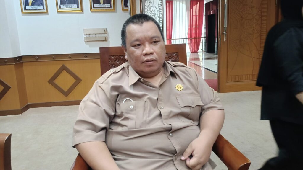 Sani Bin Husain Sebut Daya Beli Warga Turun, Pedagang Kian Sepi Anggota Komisi II DPRD Kota Samarinda, Sani Bin Husein (dok.Etara.id)