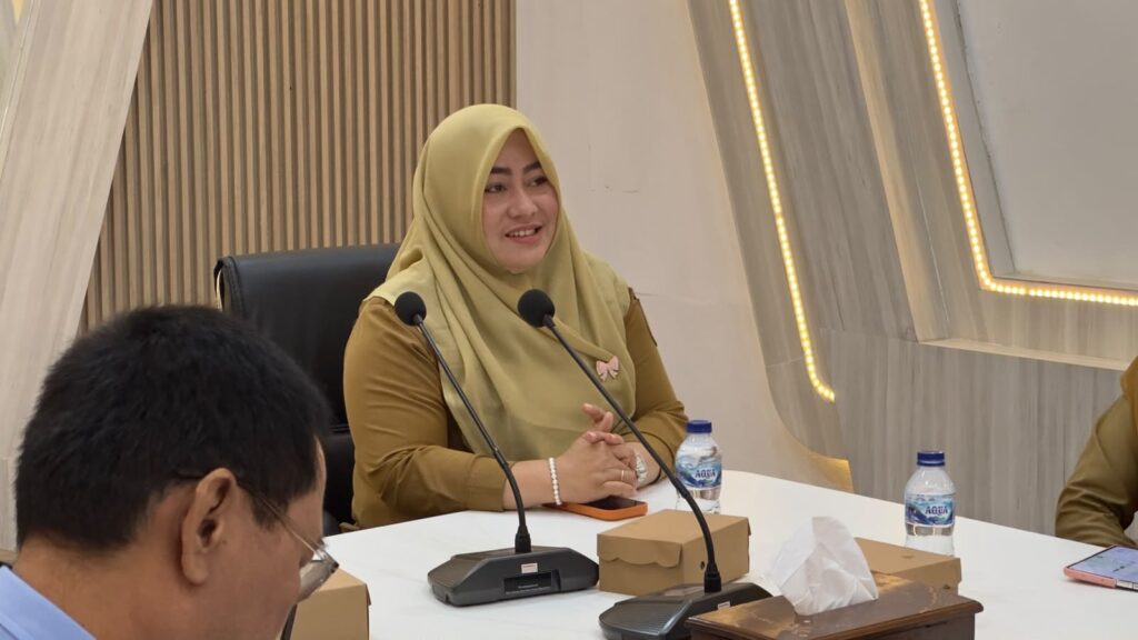Kepala Desa Singa Gembara Hamriansi Kassa bera
