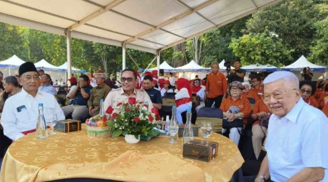 Seno Aji Gaungkan Pendidikan Gratis di Reuni ALJIRO Wakil Gubernur Kalimantan Timur Dr. Ir. H. Seno Aji, M.Si.