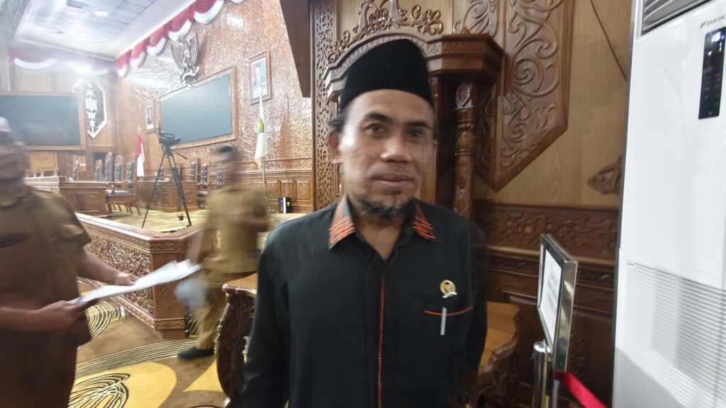 Ketua DPRD Kutim, Jimmi,