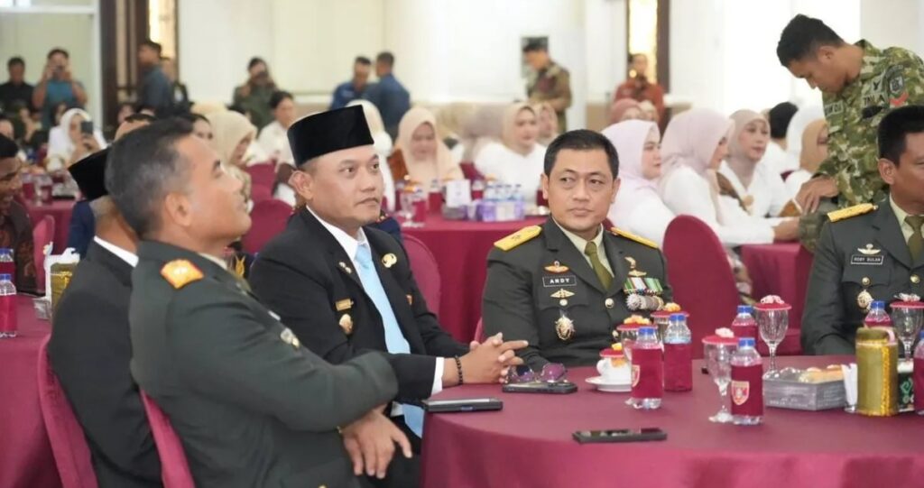 Wakil Gubernur Kaltim, Seno Aji saat menghadiri upacara HUT ke-81 TNI di Makodam VI Mulawarman, Balikpapan, Senin (5/10/2026). (Foto: Dok.Adpim Pemprov Kaltim)
