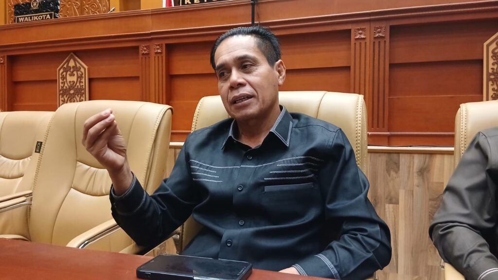 Ketua DPRD Samarinda Helmi Abdullah